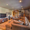 Отель Luxury , Views, Hot Tub & Chef Kitchen 4 Bedroom Home by RedAwning, фото 27