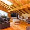 Отель Friendly Chalet Located 150 M From The Charming Village Of Peisey, фото 2