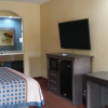 Отель Americas Best Value Inn & Suites Houston NE, фото 17