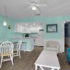 Отель Summer Breeze Condominium 211, фото 8