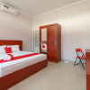 Отель Reddoorz Syariah Near Uisu Medan, фото 14