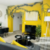 Отель Jungle Themed 2-bed Apartment, фото 8