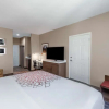 Отель La Quinta Inn & Suites by Wyndham Houston Channelview, фото 1