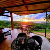 Отель Whale's Tail Ocean View Luxury Suites, фото 9