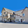 Отель Blue Spruce Inn, фото 1