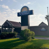 Отель Days Inn & Suites by Wyndham Jennings, фото 1