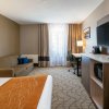 Отель Comfort Inn Lakeshore, фото 38