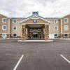 Отель Cobblestone Hotel & Suites - Hutchinson, фото 1