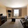 Отель Days Inn by Wyndham Regina Airport West, фото 6