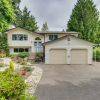 Отель Kenmore Retreat w/ Shared Hot Tub - 1 Mi to Lake!, фото 1