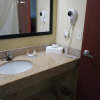 Отель Cobblestone Inn & Suites - Harper, фото 5