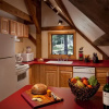 Отель Cottam's Lodge by Alpine Village Suites, фото 14
