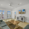 Отель South Floor Pet-friendly Duplex on Little Lagoon, фото 27