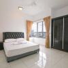 Отель Comfy 3BR Home With Klcc View, фото 6