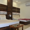 Отель Itsy Hotels Anjali Mahal 500, Mtrs From Mathura Railway Station, фото 2