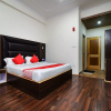 Отель OYO 15699 Hotel Conifer, фото 20