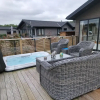 Отель Stunning Luxury 2-bed Lodge in Routh With Hot tub, фото 20
