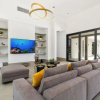 Отель New Designer Villa King Beds Pool Near Beach, фото 19
