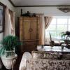 Отель Beachcombers Hotel на Острове Бекии
