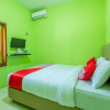 Отель OYO 1399 Cemara Residence Syariah, фото 3