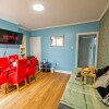 Отель Sleeps 6 in Maidstone Central 2BR + Sofa, фото 33