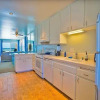 Отель Oceanfront Getaway, фото 9