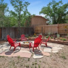 Отель Casa de Lorenzo - Spacious Yard With Hot Tub and Fire Pit, фото 14