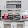 Отель Modern Uptown Dallas Stay by Amyfinehouse, фото 20