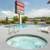 Отель Days Inn By Wyndham Pigeon Forge South, фото 18