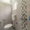 Отель OYO 5151 Home Stay Tia Inn, фото 10