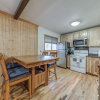 Отель Cloudcroft Cabin Vacation Rental: 3 Mi to Skiing!, фото 4
