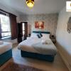 Отель 4 Bedroom Apt at Sensational Stay Serviced Accommodation Aberdeen - Roslin Street, фото 6