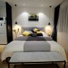 Отель Hiroom Apartment - South Chengdu Road в Шанхае