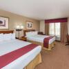 Отель Seasons Inn & Suites Highland, фото 6