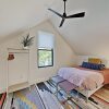 Отель Designer Eastside Hideaway W/ High Walkability 3 Bedroom Home, фото 13