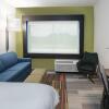 Отель Holiday Inn Express & Suites Bryan - College Station, an IHG Hotel, фото 5