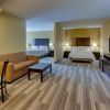 Отель Holiday Inn Express & Suites Richmond, an IHG Hotel, фото 6