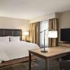 Отель Hampton Inn & Suites Mason City, фото 20