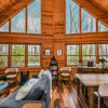 Отель Swimming Bear Lodge 4 Bedroom House, фото 10