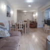 Отель Sea Breeze Apt 3 - 2 Bed - Horton Beach, фото 13