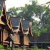 Отель Discovery Cafe and Guesthouse в Malacca
