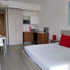 Отель Studio Close to 5th Av, With Amazing Roof Pool View, Gym, Spa and More!, фото 6