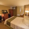 Отель Quality Inn & Suites P.E. Trudeau Airport, фото 7