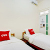 Отель OYO 90173 Innapp Tenggilis Family Residence, фото 4