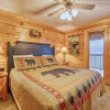 Отель Gatlinburg Getaway, 5 Bedrooms, Sleeps 22, Views, Hot Tub, Game Room,, фото 6
