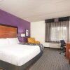 Отель La Quinta Inn & Suites by Wyndham Atlanta Roswell, фото 4