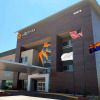Отель La Quinta Inn & Suites by Wyndham Maricopa - Copper Sky, фото 1