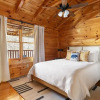 Отель Riverbend Haven Mountain Adventure Awaits 6 Bedroom Home by Overmoon, фото 12