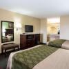 Отель Rodeway Inn & Suites, фото 22