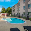 Отель Quality Inn & Suites Roanoke - Fort Worth North, фото 12